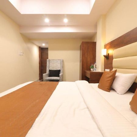 Hotel Blueark Lucknow Eksteriør billede